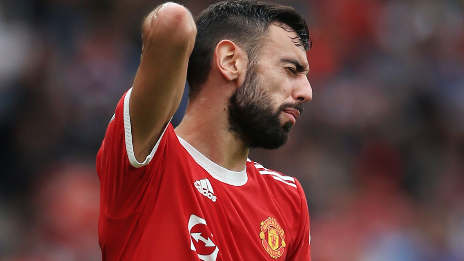 Bruno Fernandes mbetet te Manchester United