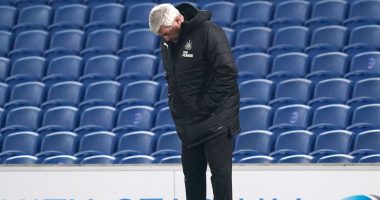 ZYRTARE/ Newcastle shkarkon trajnerin Steve Bruce