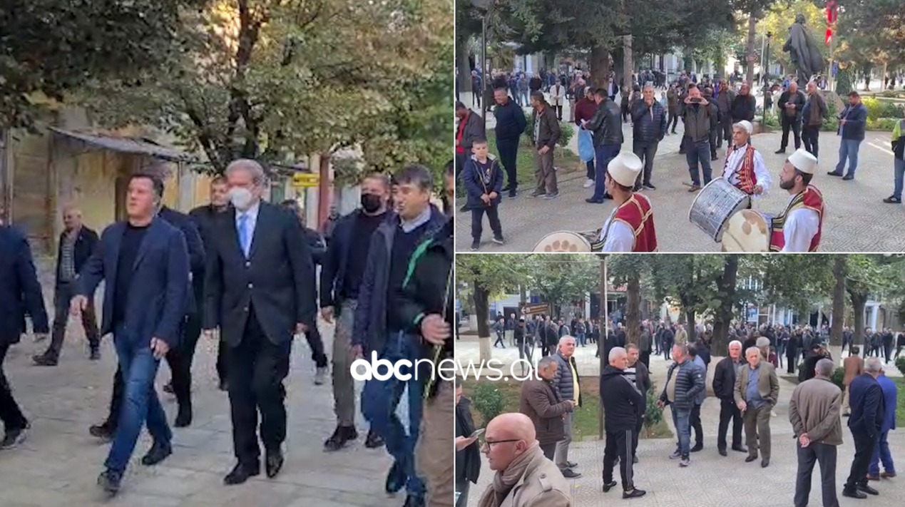“Erdhën dajat”, Berisha pritet me daulle në Dibër, braktiset nga deputetët e qarkut