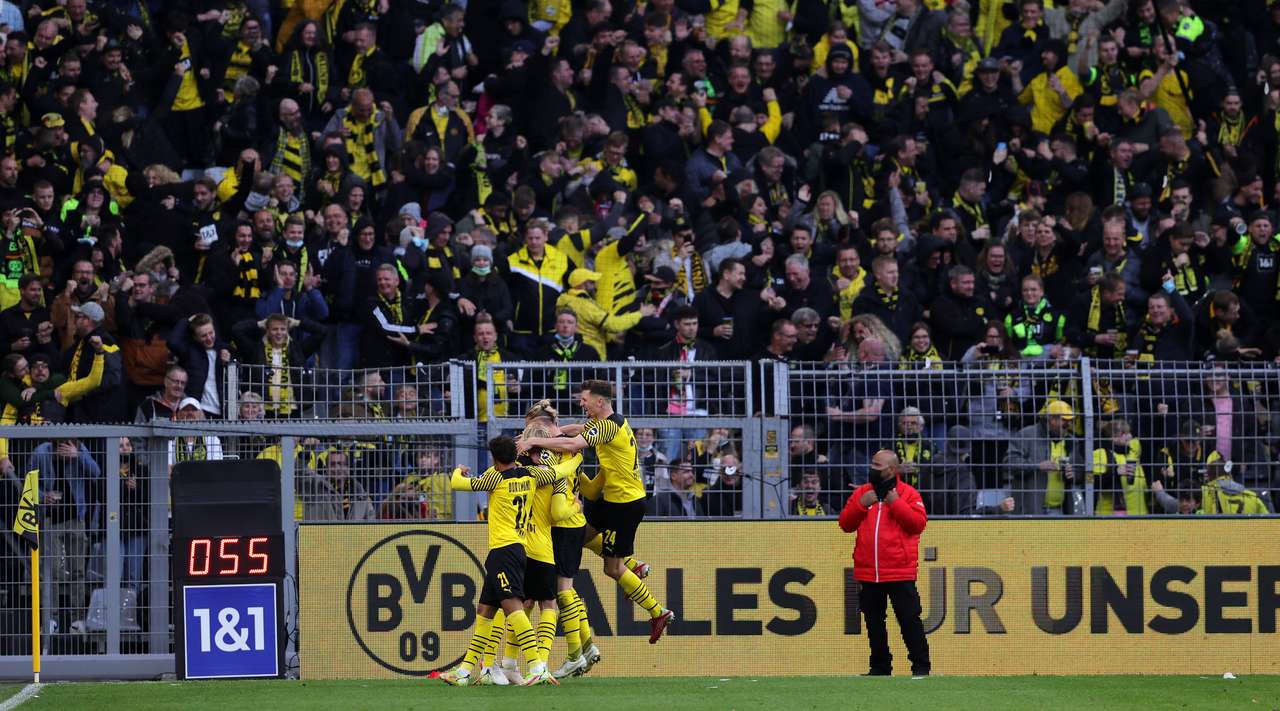 Dortmund bind ndaj Koln  dhe merr vendin e dytë