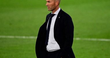 Manchester United bën presion për Zidane