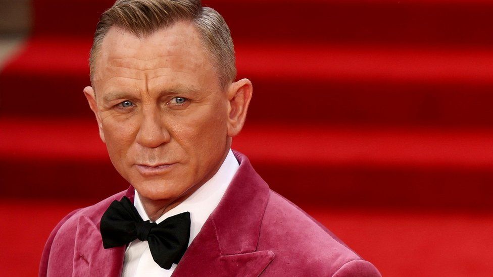 Nisma e veçantë e tre baballarëve që humbën vajzat e tyre, “James Bond” bën gjestin prekës
