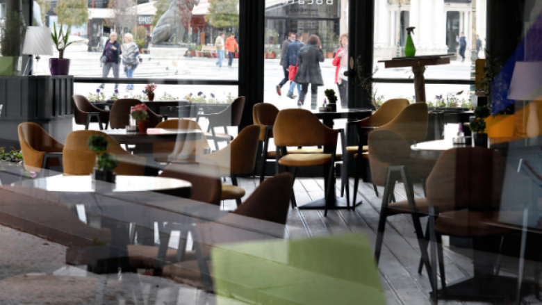 Nga nëntori në Maqedoni do të kërkohet doza e dytë për hyrje në kafene