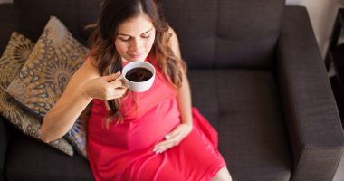 Shtatzënia: Duhet t’i thoni kafes po ose jo