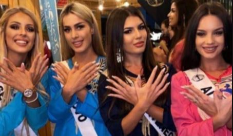 FOTO/Miss Serbia bën shqiponjën me bukuroshet shqiptare, serbët e konsiderojnë provokim