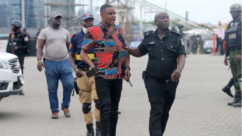 I riu nxjerr veten në shitje: Bëhem skllav, vetëm të shpëtoj nga varfëria