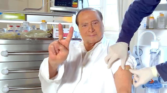 Silvio Berlusconi merr dozën e tretë: Tani është radha juaj