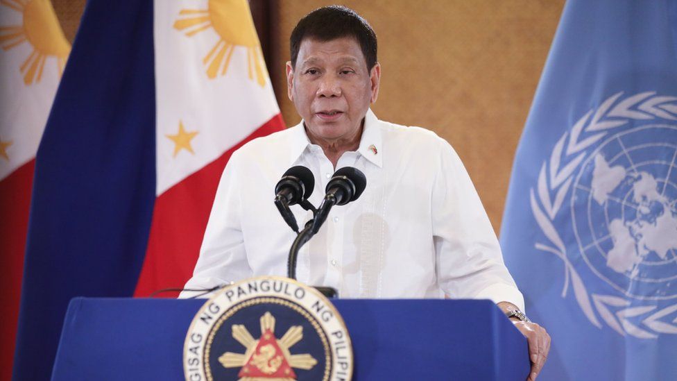 “Programi i vaksinimit s’po ecën mirë,” Duterte zotohet të ndëshkojë zyrtarët e qeverisë vendore