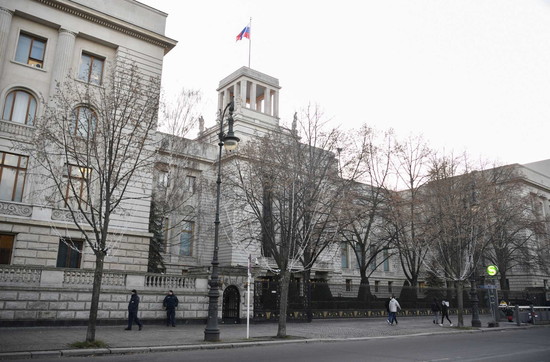 Diplomati rus gjendet i vdekur në ambasadën e Berlinit