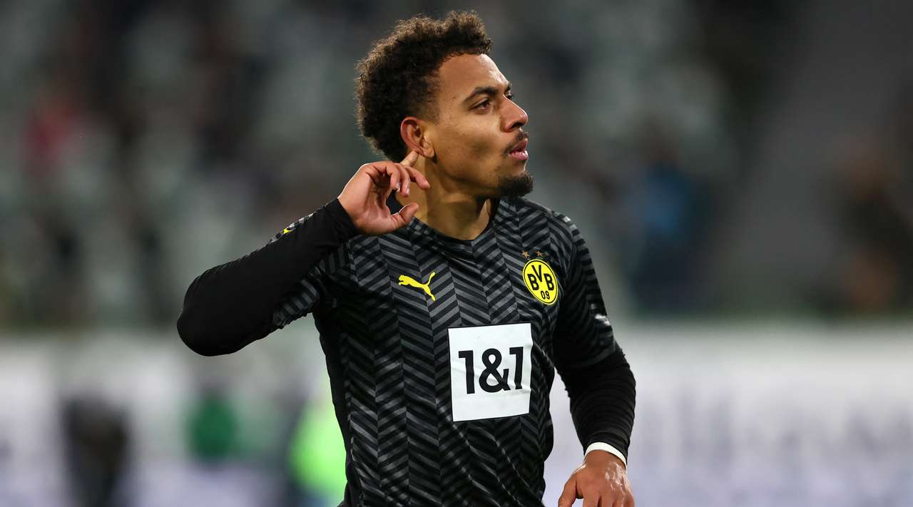 VIDEO/ Dortmund përmbys rezultatin dhe merr kreun e Bundesliga