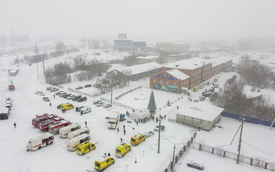 Shkon në 57 numri i viktimave nga shpërthimi i një miniere qymyri në Rusi