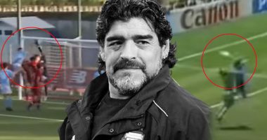 VIDEO/ Futbollisti i Napolit kopjon “Dorën e Zotit” të Maradonës