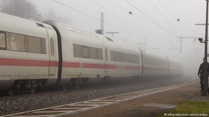 Sulm me thikë në një tren në Gjermani, 3 të plagosur