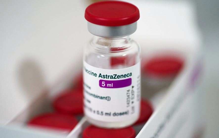EMA, në bisedime me AstraZeneca për aprovimin e dozës përforcuese