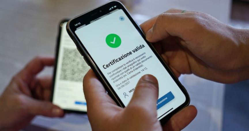 50 euros for a fake vaccination certificate, is dismissed a doctor in Lushnja