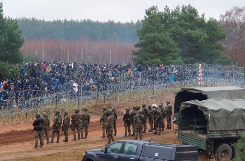 Kriza e emigrantëve, ministri i jashtëm bjellorus: Brukseli refuzon dialogun