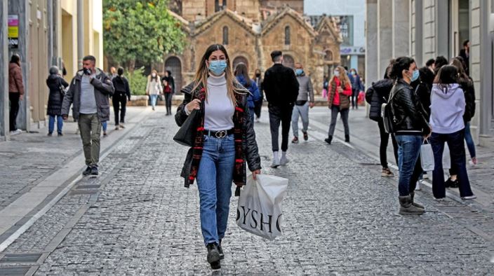 Shënohen 6145 raste të reja me COVID në Greqi, humbin jetën 70 pacientë