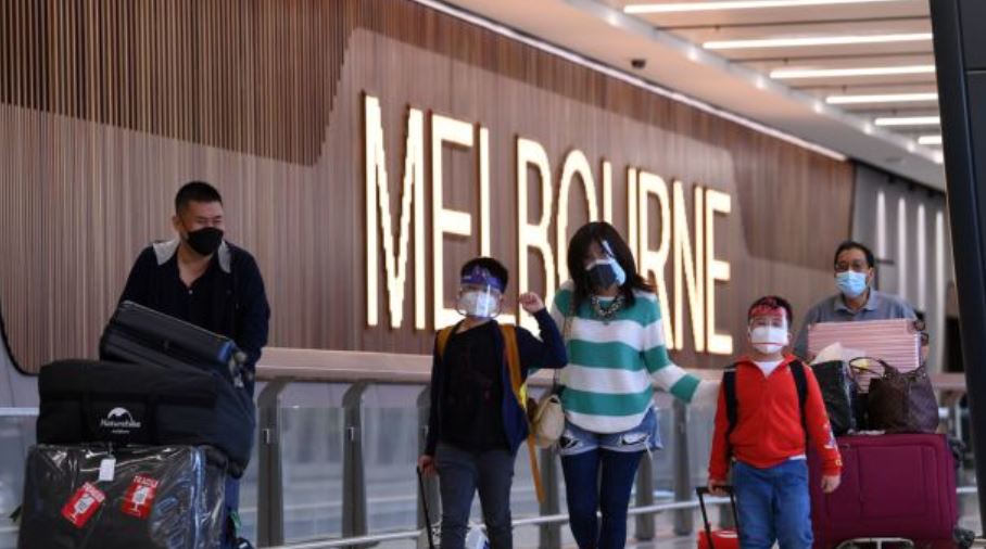 Australia rihap kufijtë në dhjetor