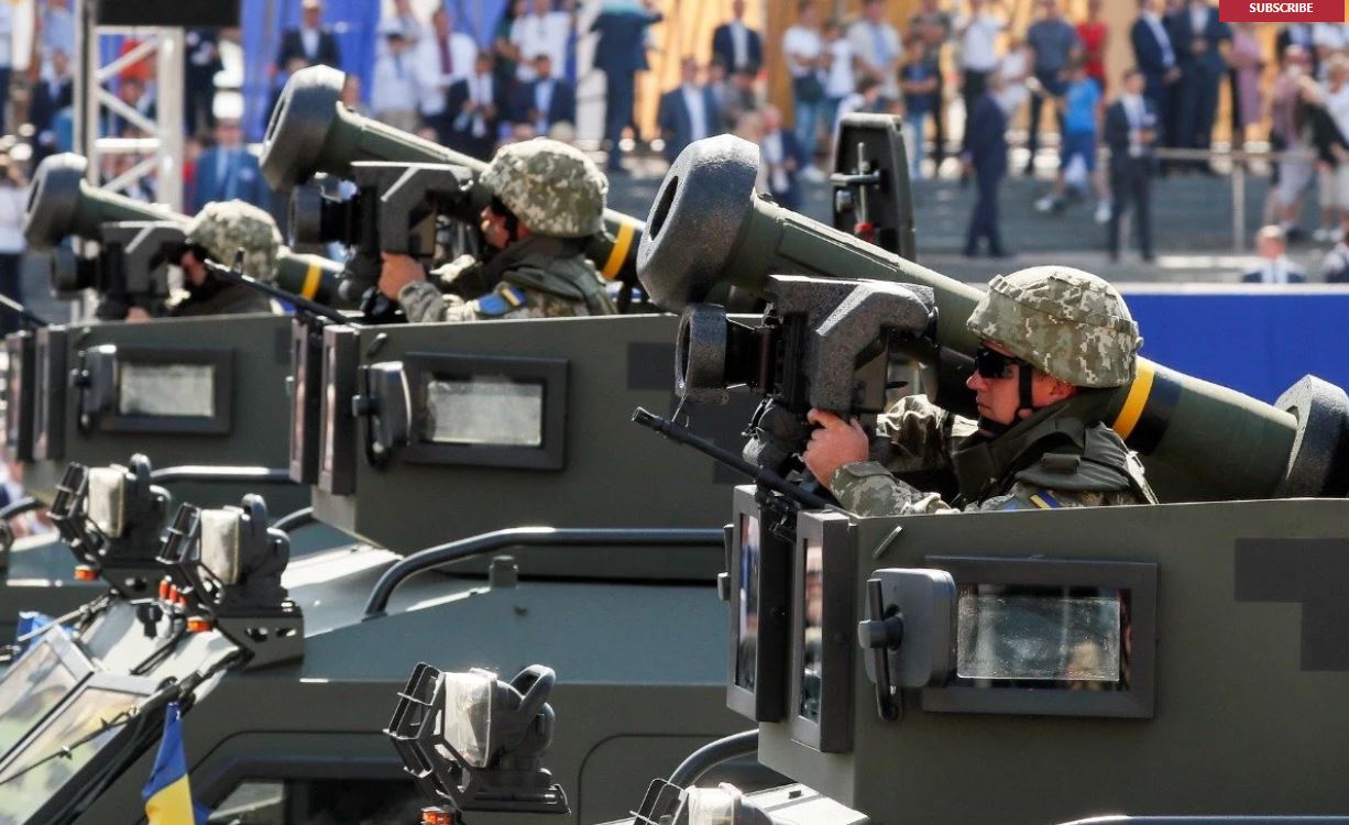 Shitjet e armëve të NATO-s tek Ukraina: Shkëndija që mund të nisë një luftë me Rusinë?