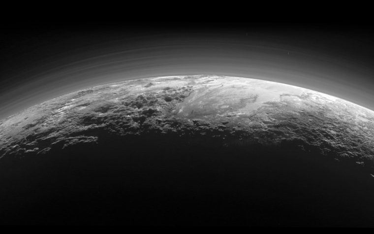 Studim i ri: Atmosfera e Plutonit po zhduket gradualisht