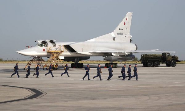 Tensionet me Poloninë, Rusia dërgon aeroplanë bombardues mbi Bjellorusi