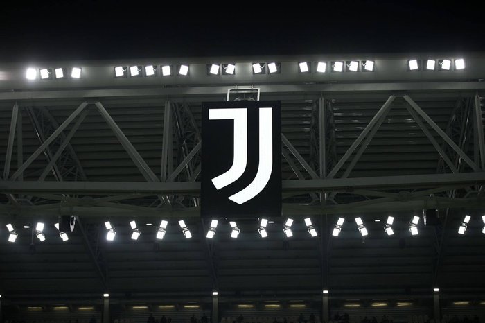 Nga Fazaeli te Bertolucci, të gjithë agjentët që kanë bërë marrëveshje milionerësh me Juventusin