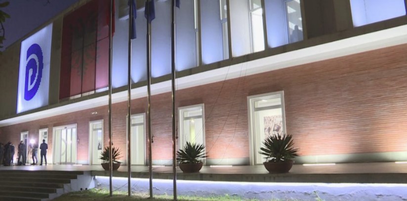 5 orë debat, Kryesia e PD i thotë “JO” Berishës, Kuvendi mblidhet me 18 dhjetor