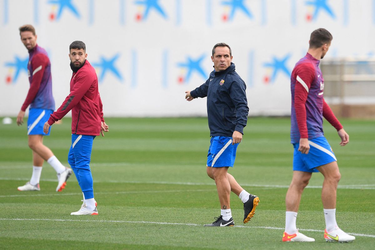 “Këta lojtarë kam, nuk mund të bëj më shumë”, Barjuan reagon ashpër ndaj kritikëve për barazimin kundër Alaves