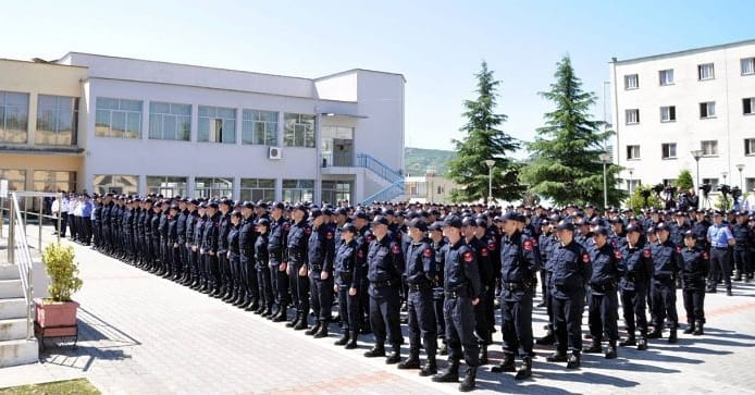 Fier, 21 të skualifikuar nga aplikimi për në Policinë e Shtetit: Shkak mosha dhe dënimet