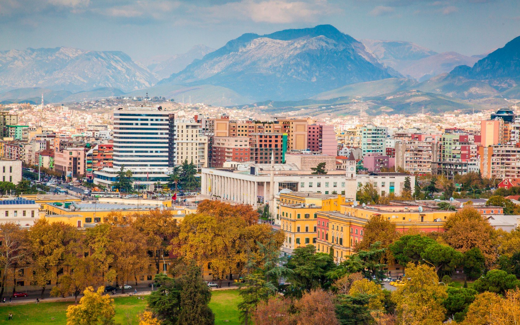 Moti/ Ulen sërish temperaturat, çfarë sjell pasditja  në vend