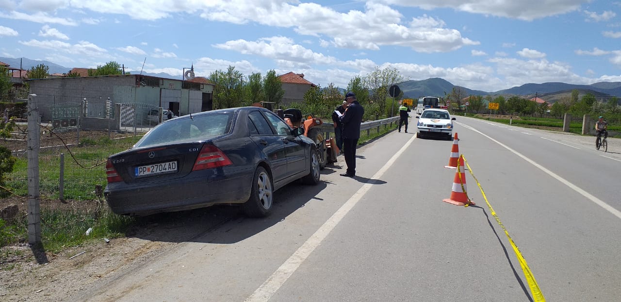 Aksident në Korçë, dy efektive policie përfundojnë në spital