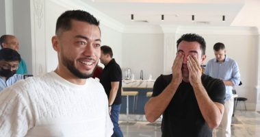Xavi përlotet teksa përshëndet stafin e Al Sadd: Po kthehem në Barcelonë