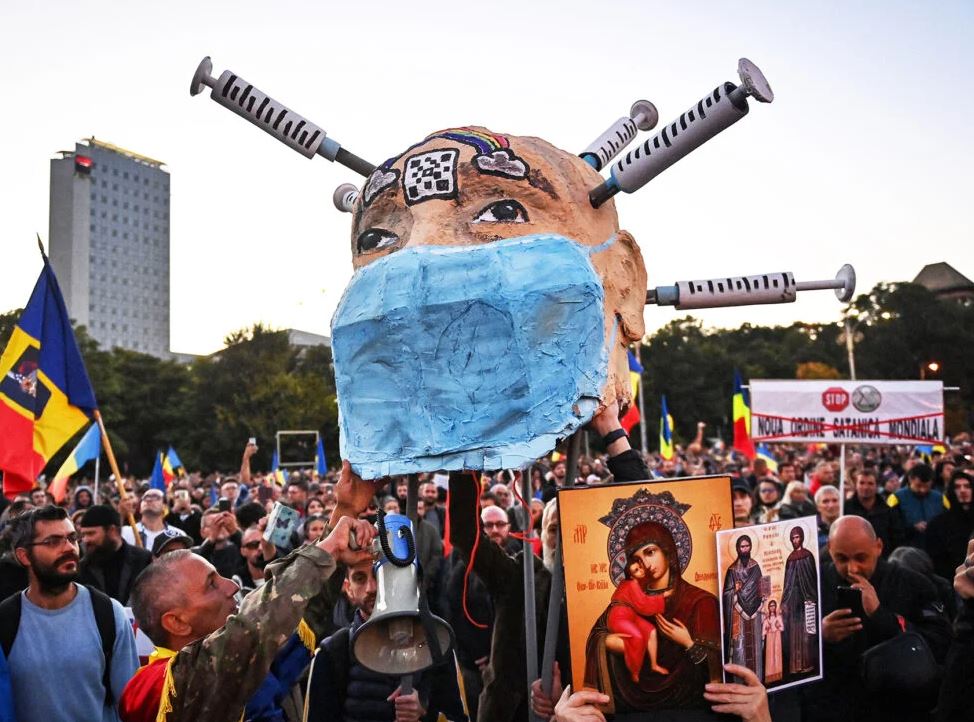 Hezitimi ndaj vaksinave në Evropën Juglindore, buron nga e kaluara autoritare e rajonit