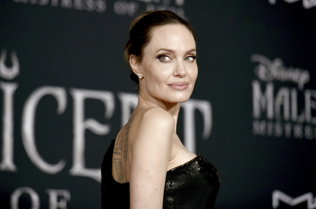 Angelina Jolie tregon arsyen pse nuk i shikon filmat e saj