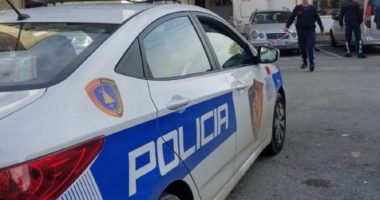 Arrestohet kambisti në Durrës, policia i sekuestron paratë