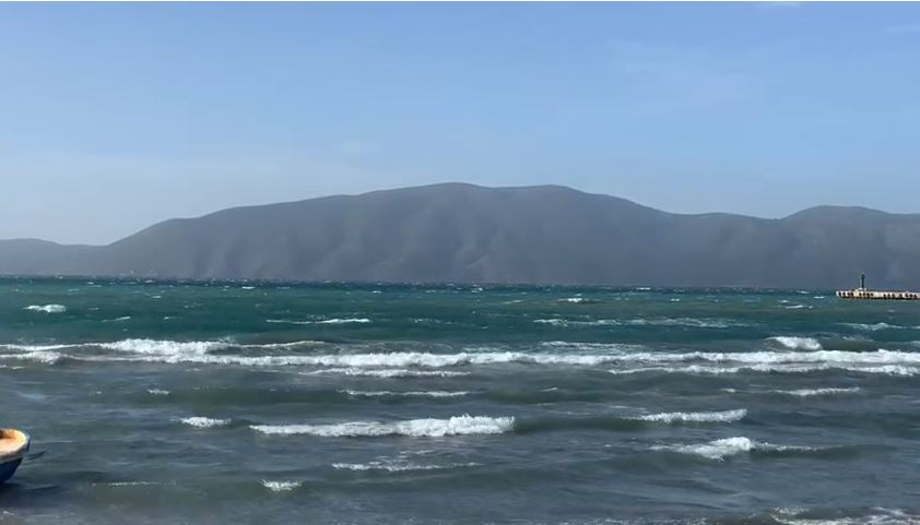 Deti i trazuar, mbetet i pezulluar lundrimi në Vlorë