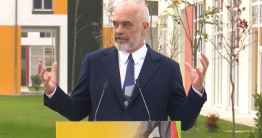 “Ku je more demokrat”, Rama batuta në Thumanë: Nuset dhe vjehrrat tani do të duhen më shumë