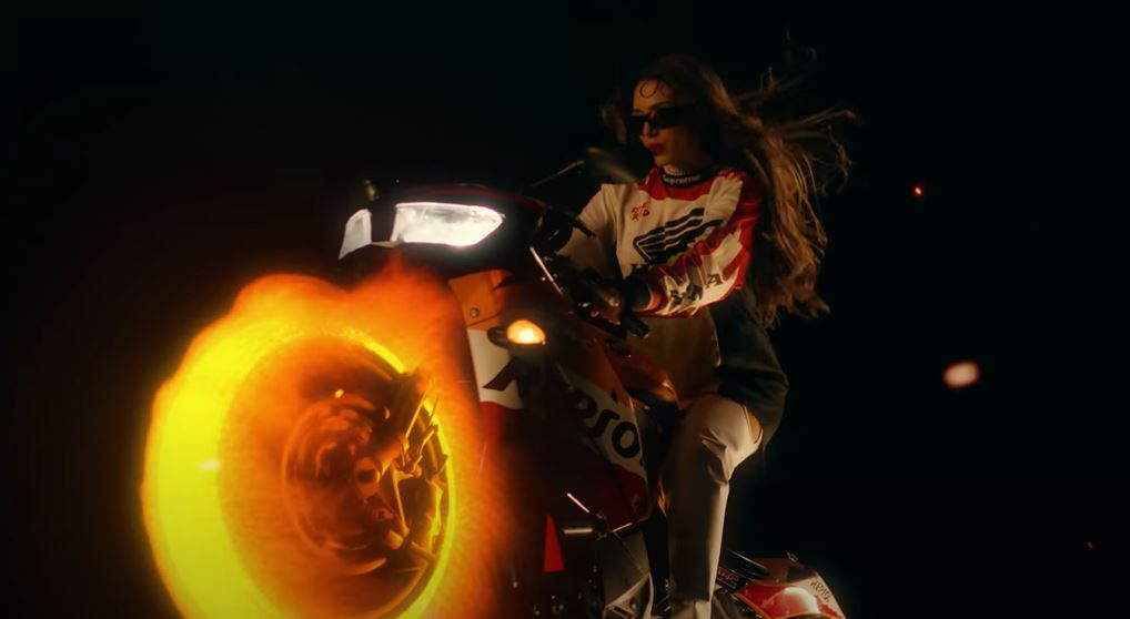 Elvana Gjata dhe Capital T publikojnë duetin e ri