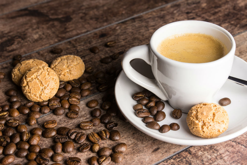 Studimi: Pirja e dy filxhanëve kafe në ditë rrit rrezikun e sëmundjeve të veshkave