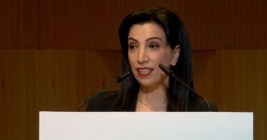 Kushi: Do të rishikojmë të gjitha tekstet shkollore