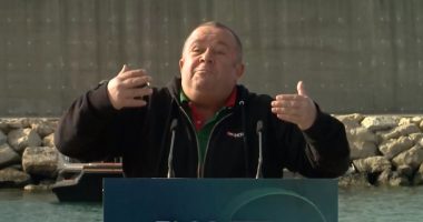 Gjergj Luca ndaj fermerëve që protestojnë: Barbona, problemin e keni me mua, turp