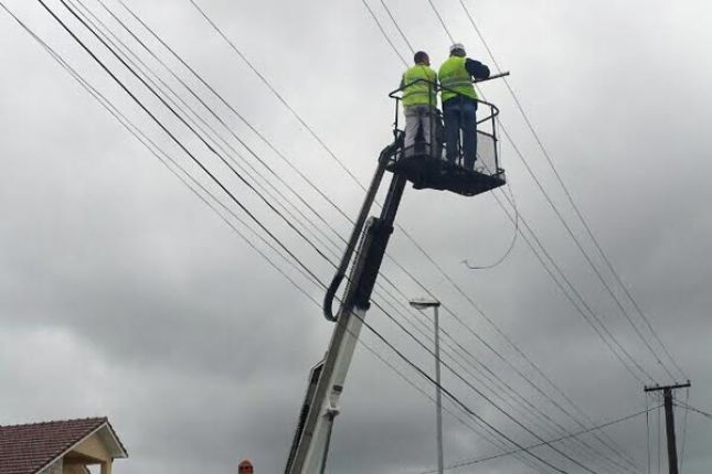 Moti i keq, OSHEE: Përmirësohet situata në 80% të vendit, problem Dibra dhe Vlora