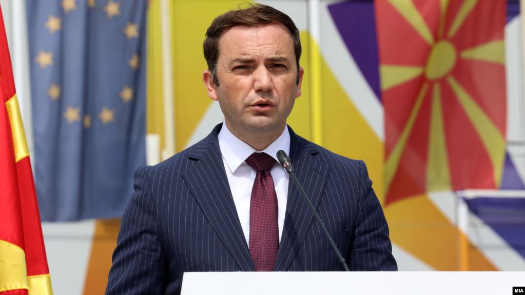 A kishte mjete piroteknike në autobusin e aksidentuar? Osmani: S’është koha për spekulime