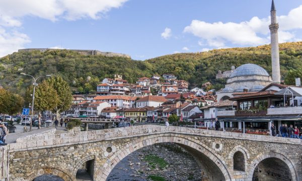 Tentoi të dhunojë një grua në Prizren, arrestohet shtetasi i Shqipërisë