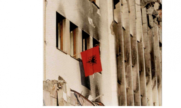 Foto e rrallë: Prishtina më 28 nëntor 1999