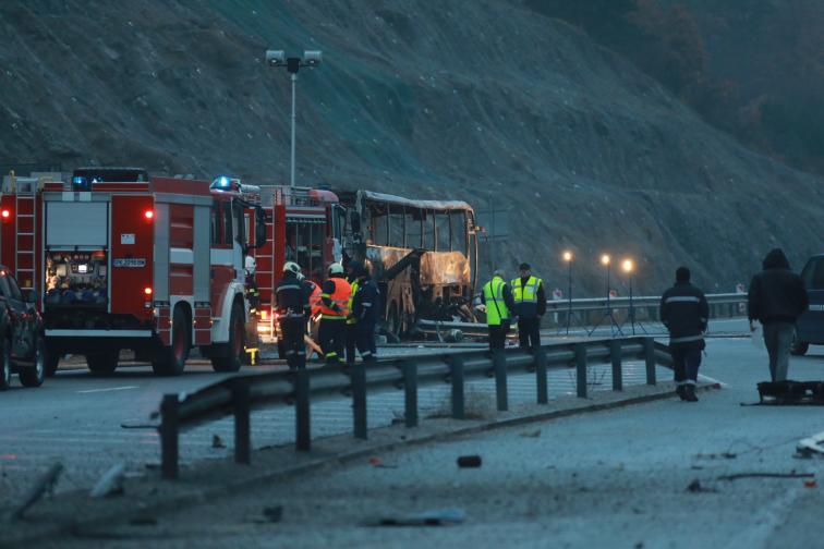 45 maqedonas humbin jetën nga djegia e autobusit në Bullgari, pistat kryesore të hetimit