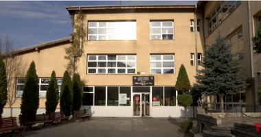 Helmohen 21 nxënës në Shalë të Lipjanit, IKSHP merr mostrat e ujit në shkolla