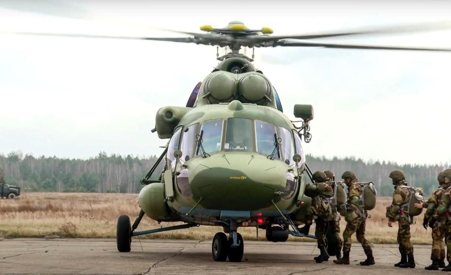 Rusia dërgon parashutistë në Bjellorusi