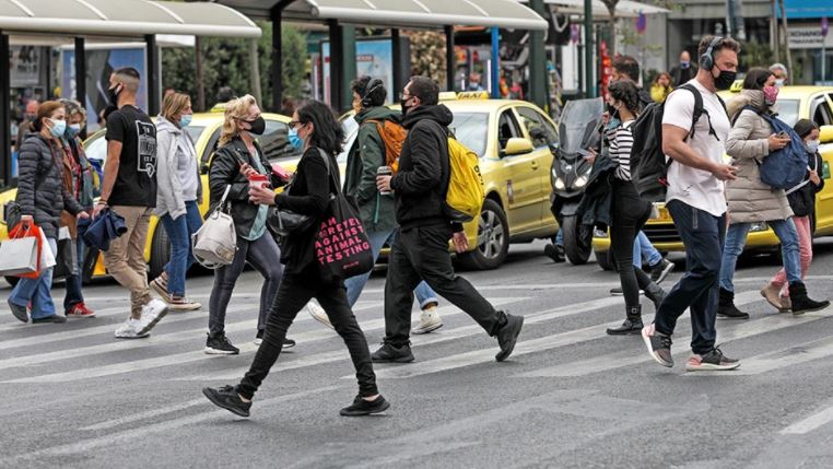 Situatë shqetësuese në Greqi, mbi 6 mijë raste të reja dhe 67 të vdekur nga Covid