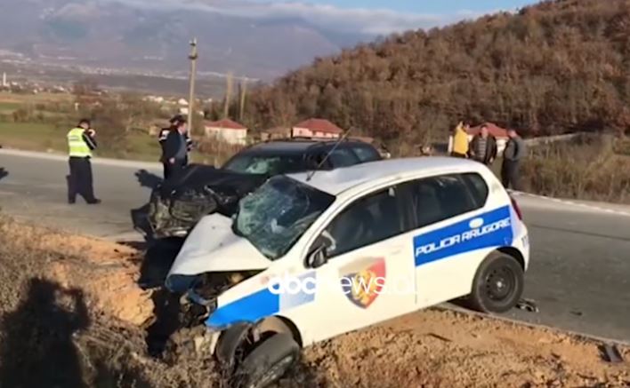 Patrulla u përplas me Benz-in, efektivi mbërrin me helikopter te Trauma